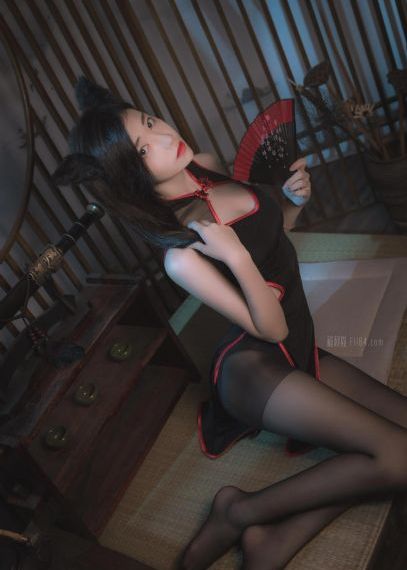 欧美高腰短裤_BD国语在线播放