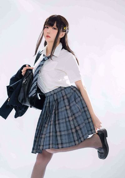 欧美窗帘帘头_1080PHD在线观看