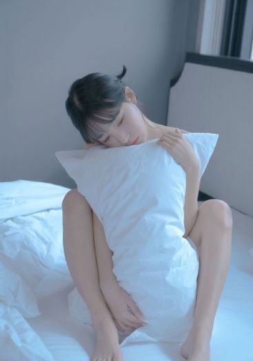 日韩乱伦亚洲_超清高清完整版播放