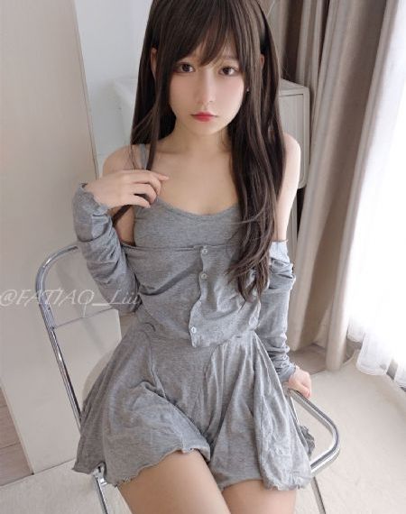 欧美胸模表演_1080P电影完整版