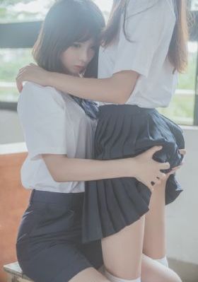 欧美美女与动物交配_720手机在线观看