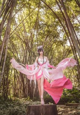 欧美情趣吊带丝袜_1080P免费观看韩国