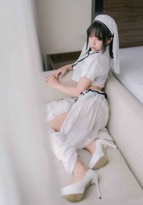 欧美版灰姑娘_1080P高清视频观看